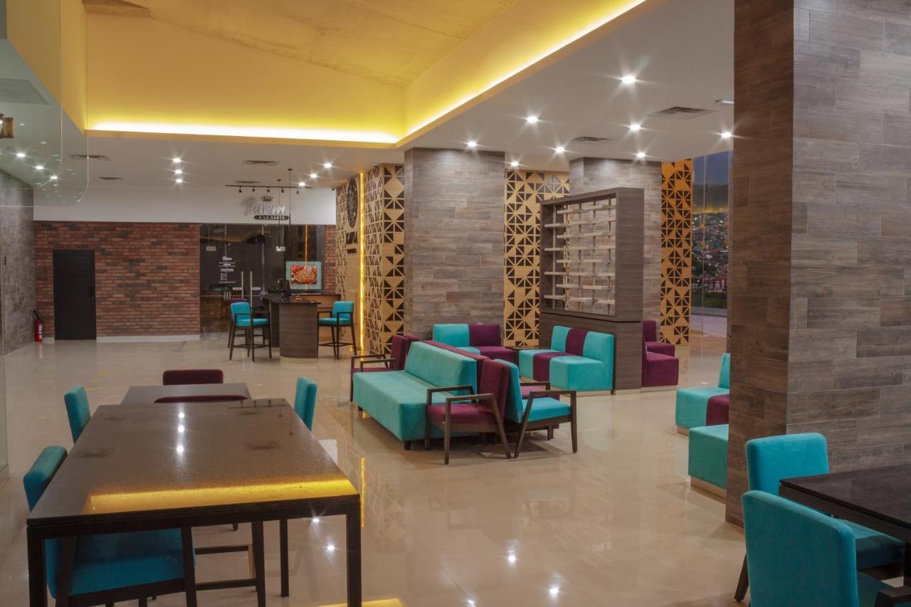 Hotel Kavia มอนแตร์เรย์ ภายนอก รูปภาพ