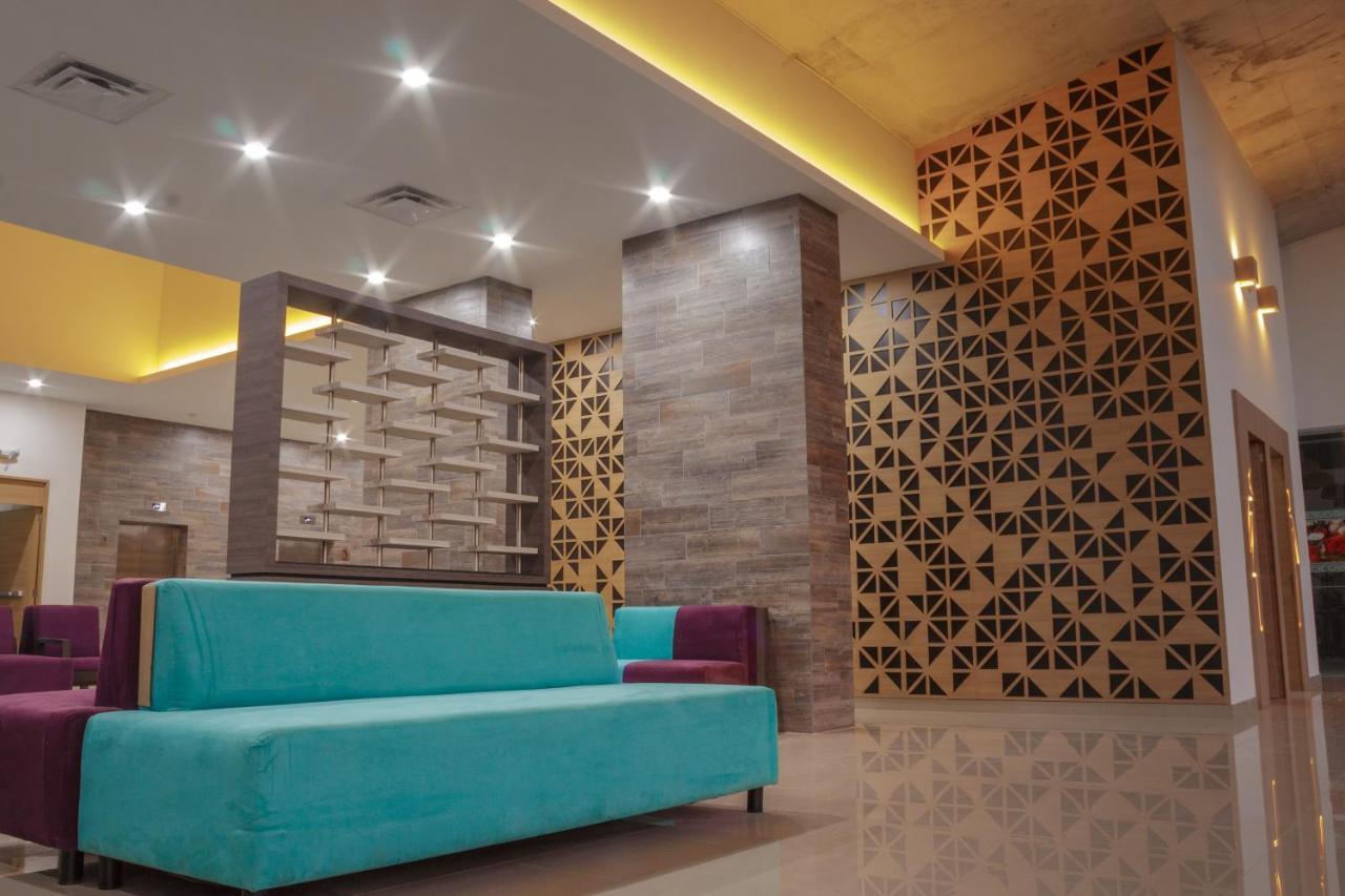 Hotel Kavia มอนแตร์เรย์ ภายนอก รูปภาพ