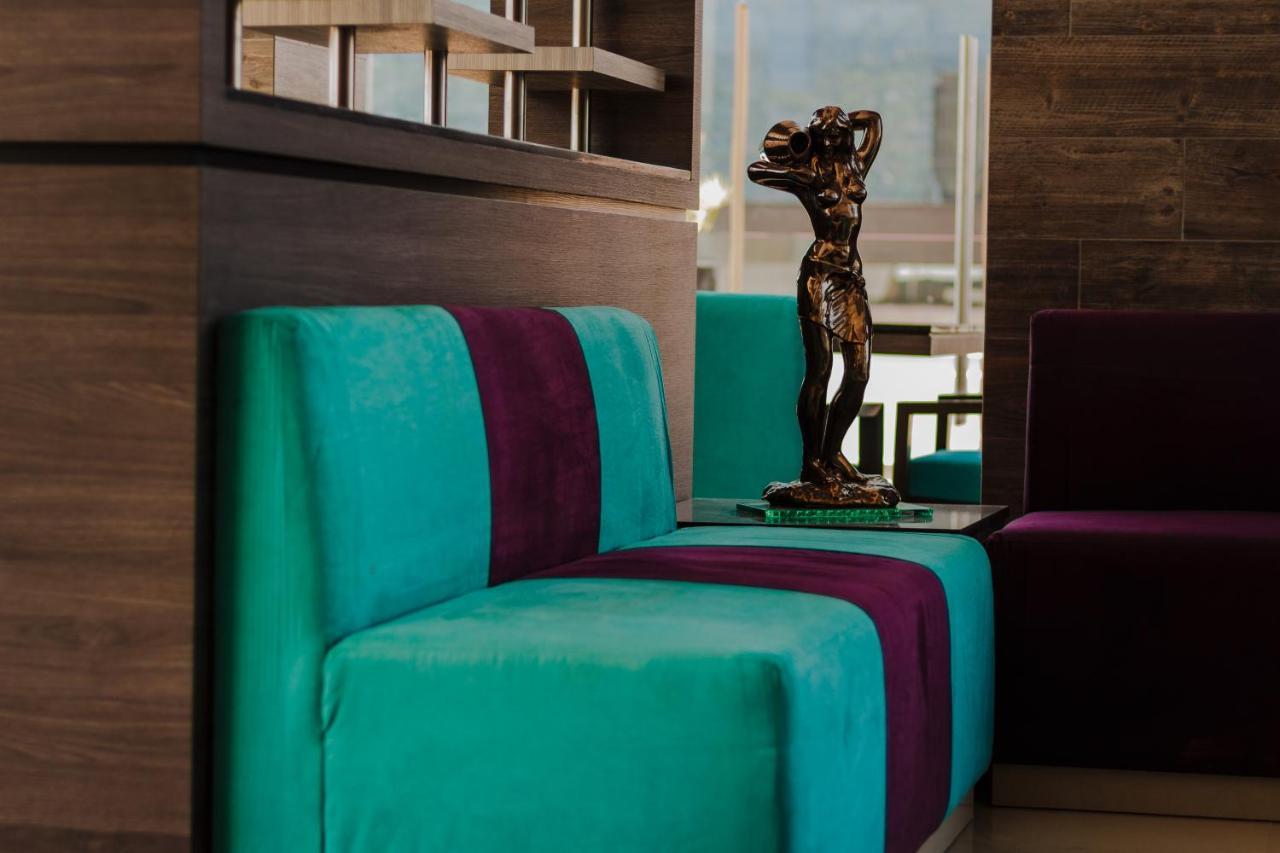 Hotel Kavia มอนแตร์เรย์ ภายนอก รูปภาพ